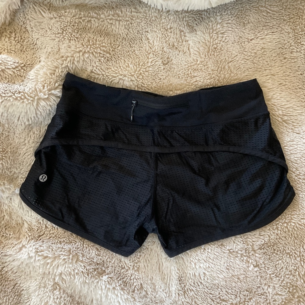 Lululemon Black Mesh Speed Up Shorts Size 4